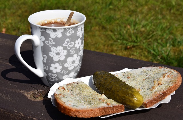 育精神为楷 育精神为楷