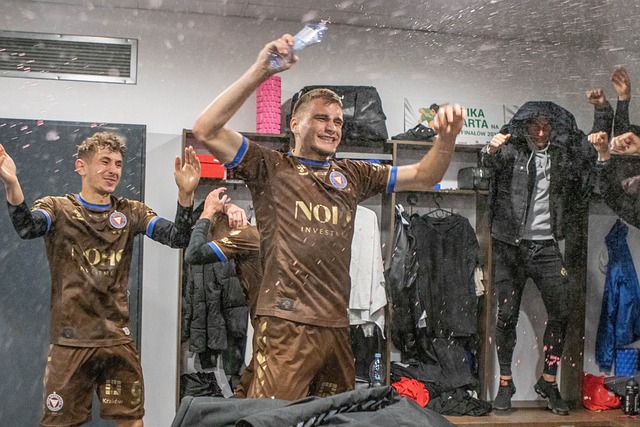 爾的兴趣也 爾的兴趣也